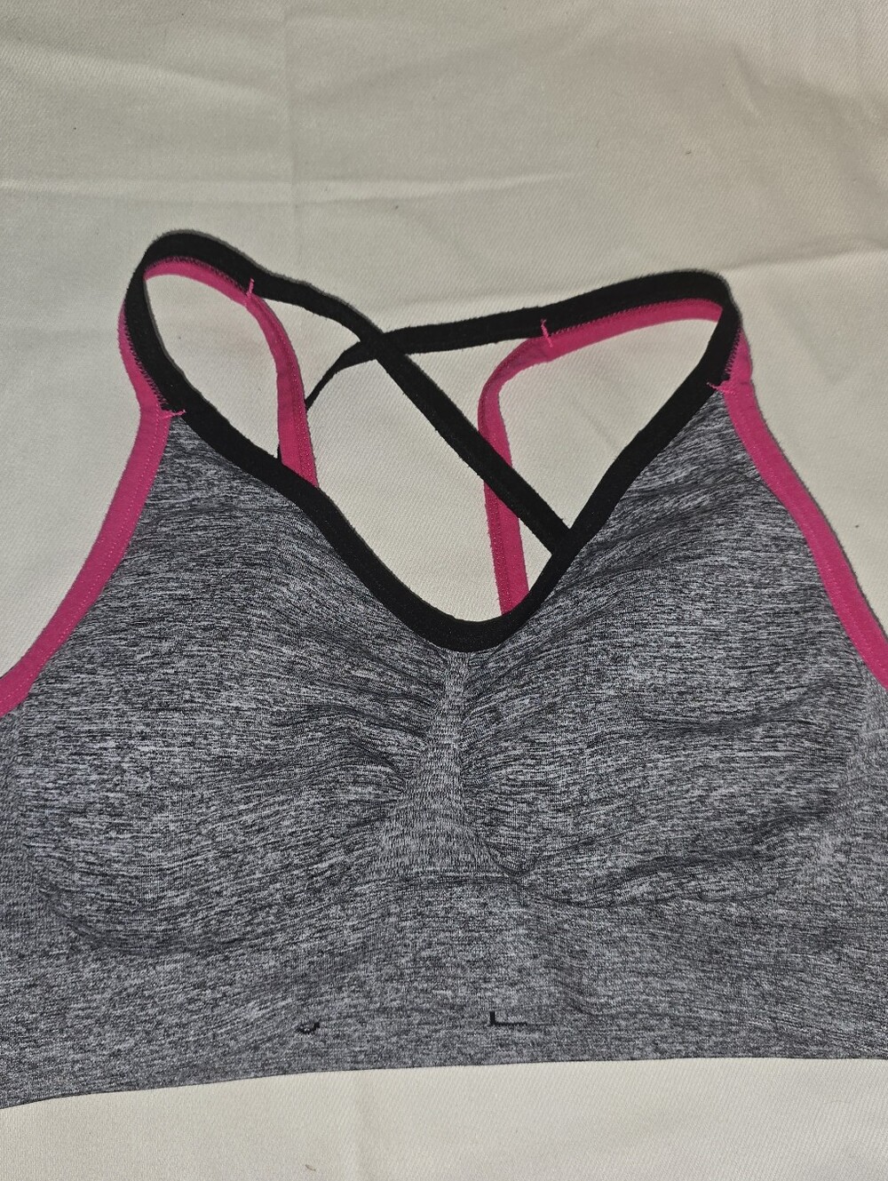 AKAMC sz Large Multicolored sports bra  Removable inserts included activewear